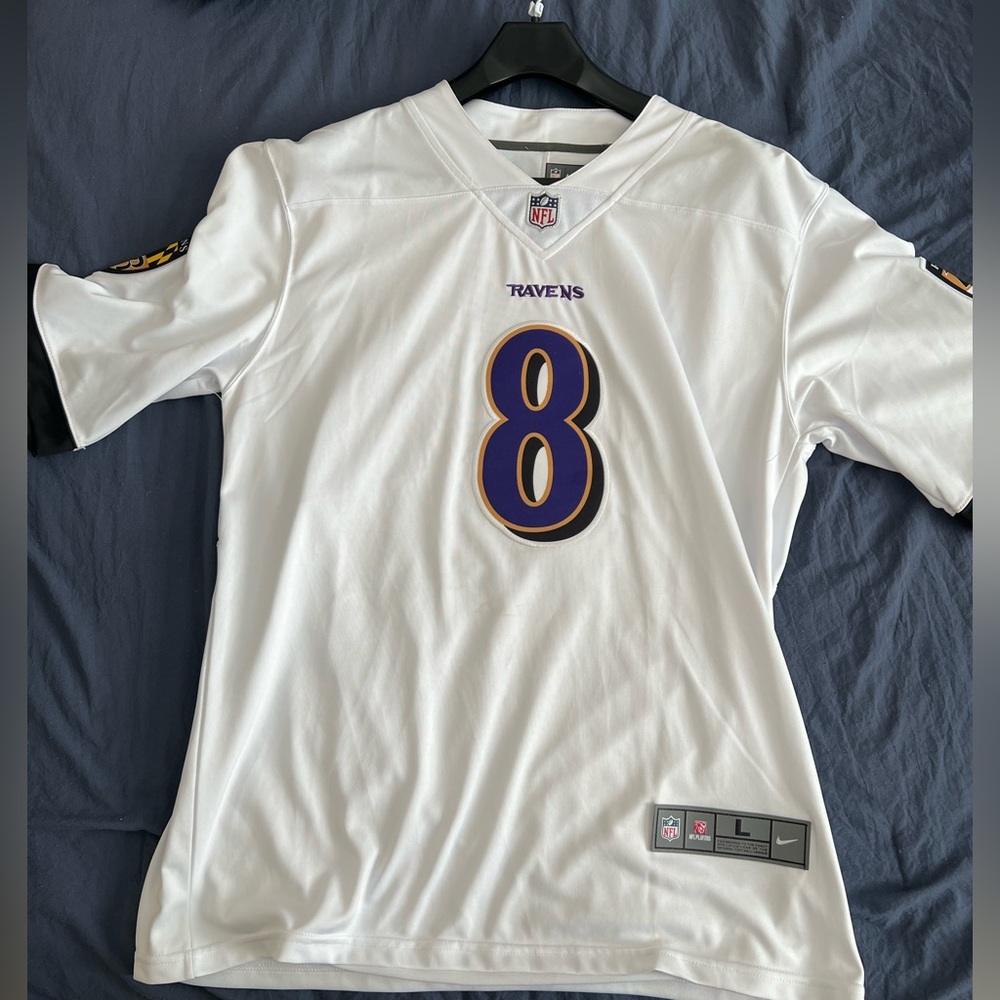Baltimore Ravens Lamar Jackson Jersey // SIZE LARGE // WHITE